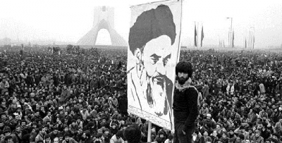 دانلود مقاله همزیستی انقلاب و نظام در انقلاب اسلامی